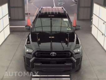 2025 Toyota 4Runner SR5 - miniatura 2