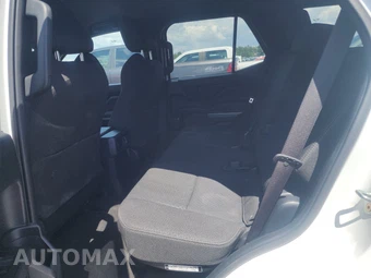 2025 Toyota 4Runner SR5 - miniatura 13