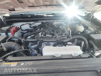 2025 Toyota 4Runner SR5 - miniatura 15