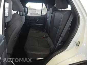 2025 Toyota 4Runner SR5 - miniatura 13