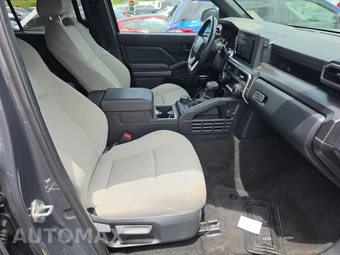 2025 Toyota 4Runner SR5 - miniatura 14
