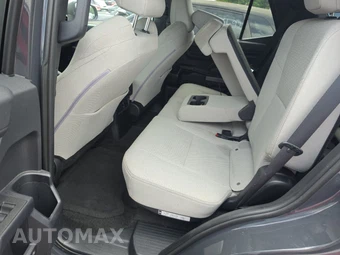 2025 Toyota 4Runner SR5 - miniatura 19