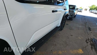 2025 Toyota 4Runner SR5 - miniatura 20