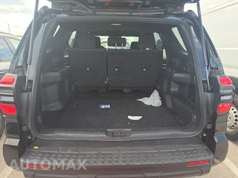 2025 Toyota 4Runner SR5 - miniatura 16