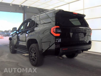 2025 Toyota 4Runner SR5 - miniatura 6