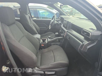 2025 Toyota 4Runner SR5 - miniatura 8