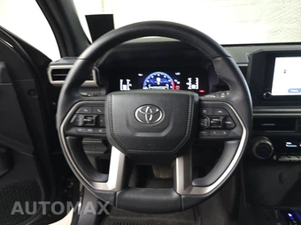 2025 Toyota 4Runner SR5 - miniatura 10