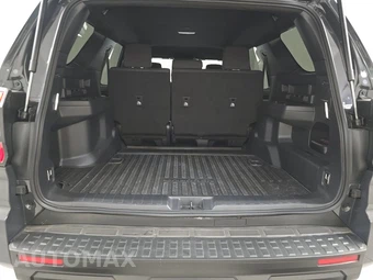 2025 Toyota 4Runner SR5 - miniatura 16
