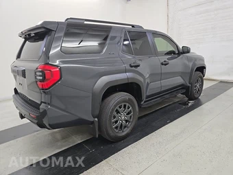 2025 Toyota 4Runner SR5 - miniatura 4