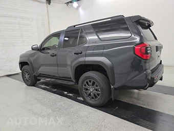 2025 Toyota 4Runner SR5 - miniatura 6