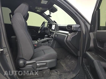 2025 Toyota 4Runner SR5 - miniatura 8