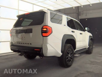 2025 Toyota 4Runner SR5 - miniatura 4