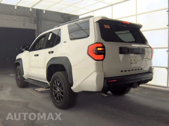 2025 Toyota 4Runner SR5 - miniatura 6
