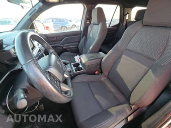 2025 Toyota 4Runner SR5 - miniatura 7