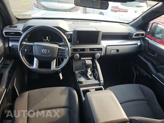 2025 Toyota 4Runner SR5 - miniatura 11