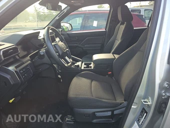 2025 Toyota 4Runner SR5 - miniatura 7