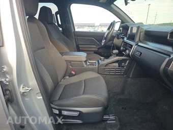 2025 Toyota 4Runner SR5 - miniatura 8