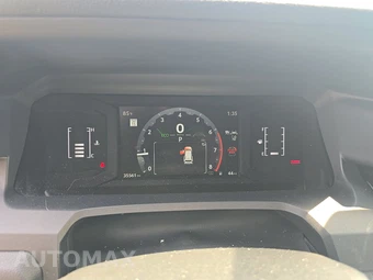 2025 Toyota 4Runner SR5 - miniatura 12