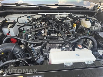2025 Toyota 4Runner SR5 - miniatura 15
