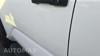 2025 Toyota 4Runner SR5 - miniatura 22