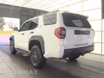 2025 Toyota 4Runner SR5 - miniatura 6