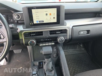 2025 Toyota 4Runner SR5 - miniatura 11