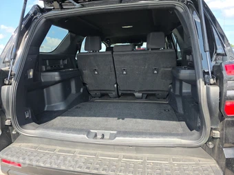 2025 Toyota 4Runner SR5 - miniatura 16