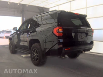 2025 Toyota 4Runner SR5 - miniatura 6