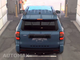 2025 Toyota 4Runner SR5 - miniatura 6