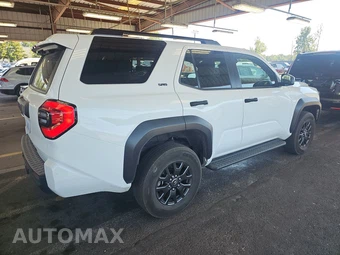 2025 Toyota 4Runner SR5 - miniatura 4
