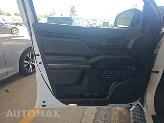 2025 Toyota 4Runner SR5 - miniatura 9