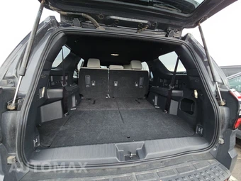 2025 Toyota 4Runner SR5 - miniatura 24