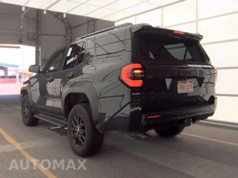 2025 Toyota 4Runner SR5 - miniatura 8
