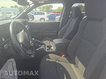 2025 Toyota 4Runner SR5 - miniatura 7