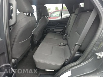 2025 Toyota 4Runner SR5 - miniatura 13