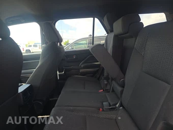 2025 Toyota 4Runner SR5 - miniatura 13