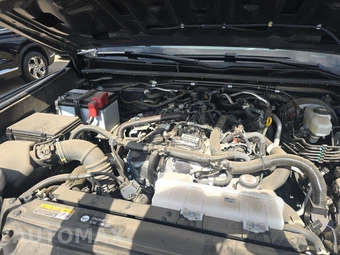 2025 Toyota 4Runner SR5 - miniatura 15