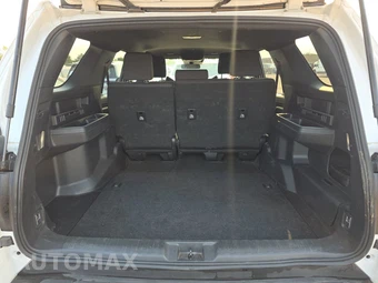 2025 Toyota 4Runner SR5 - miniatura 16