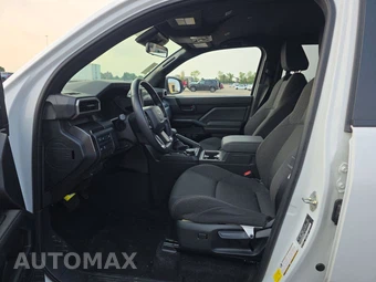 2025 Toyota 4Runner SR5 - miniatura 7
