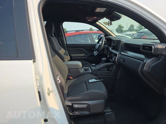 2025 Toyota 4Runner SR5 - miniatura 8