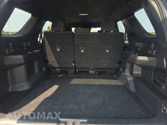 2025 Toyota 4Runner SR5 - miniatura 16