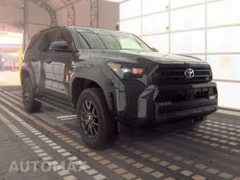 2025 Toyota 4Runner SR5 - miniatura 3