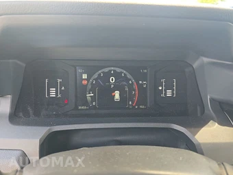 2025 Toyota 4Runner SR5 - miniatura 12