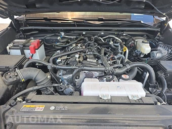 2025 Toyota 4Runner SR5 - miniatura 15