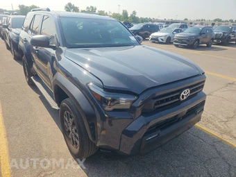 2025 Toyota 4Runner SR5 - miniatura 3
