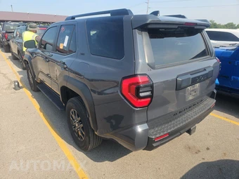 2025 Toyota 4Runner SR5 - miniatura 6