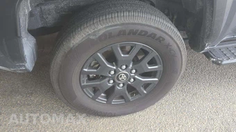 2025 Toyota 4Runner SR5 - miniatura 19