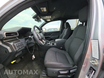 2025 Toyota 4Runner SR5 - miniatura 7