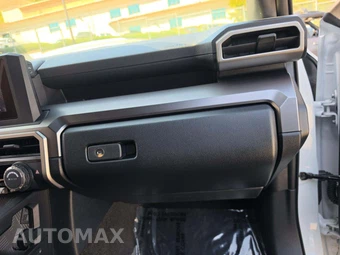 2025 Toyota 4Runner SR5 - miniatura 20