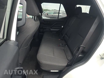 2025 Toyota 4Runner SR5 - miniatura 13